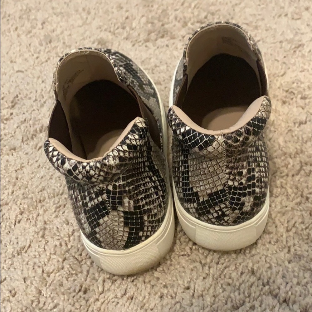 Shoes - Picture 3 of 3